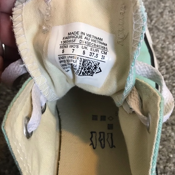 Converse - Picture 4 of 4